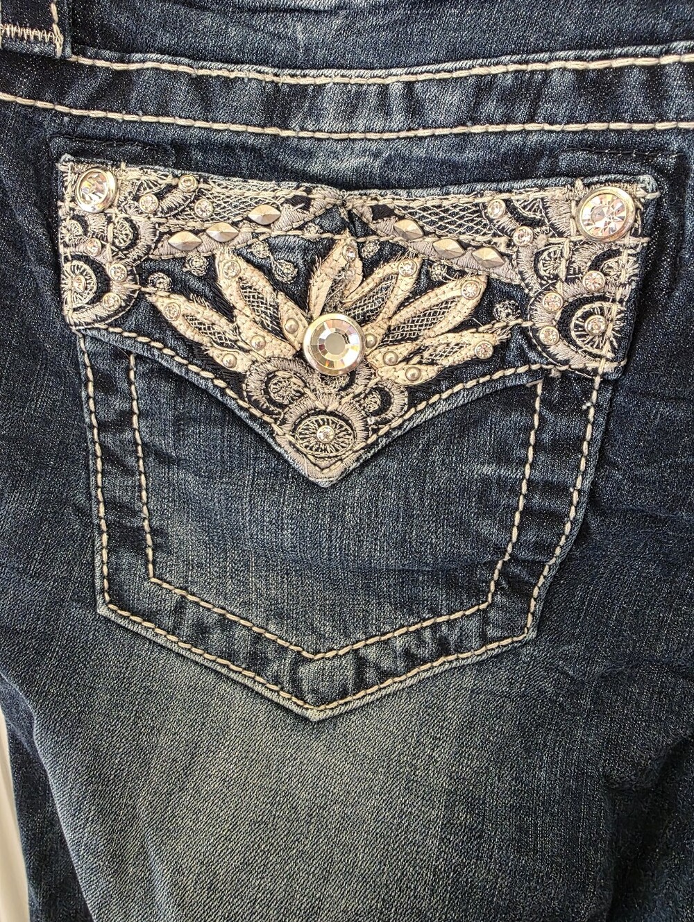 Miss Me Dark Wash Denim Bermuda Shorts Size 28 - Picture 3 of 6